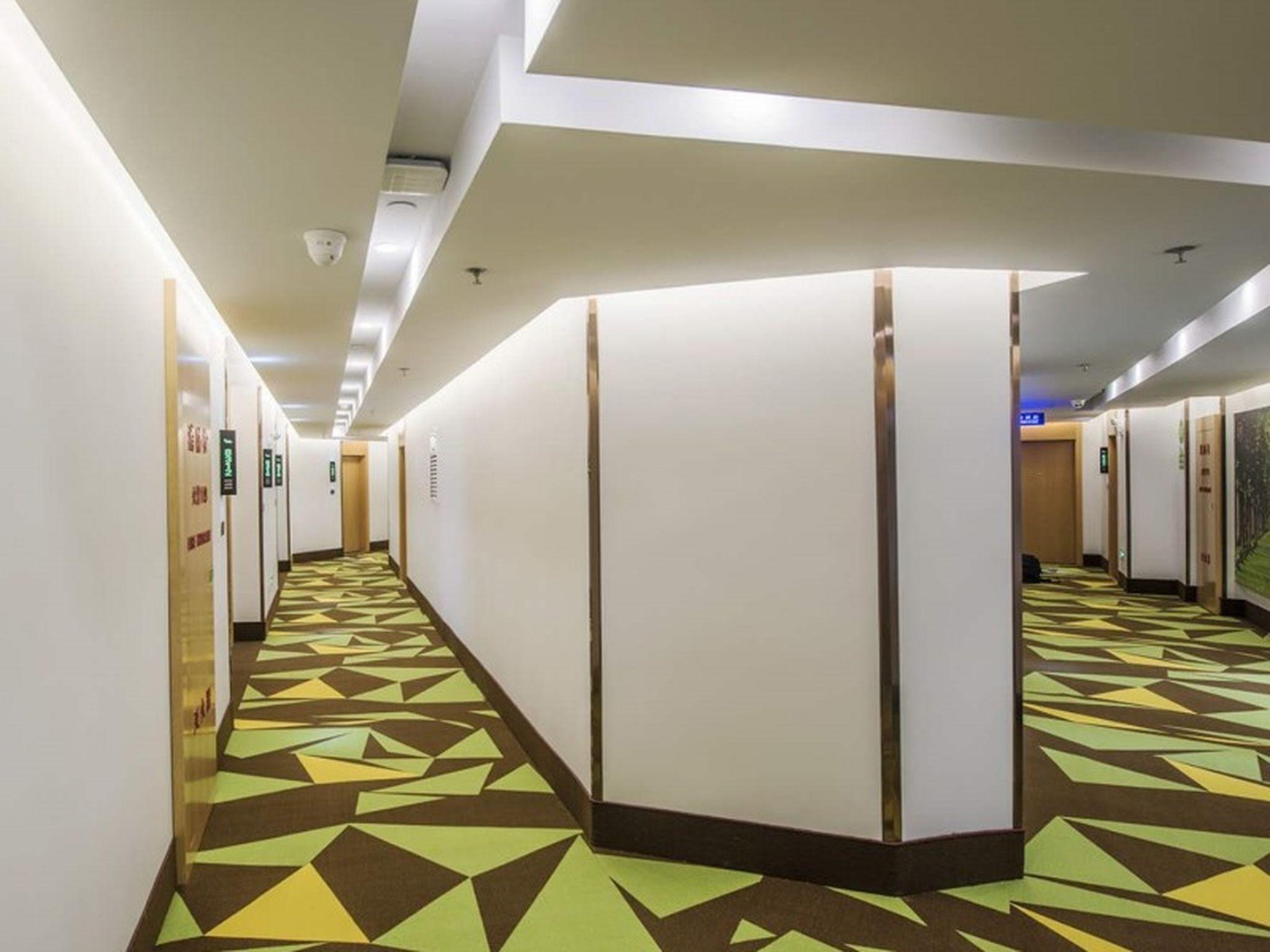 Vatica Xuzhou High Speed Railway Station Hotel מראה חיצוני תמונה